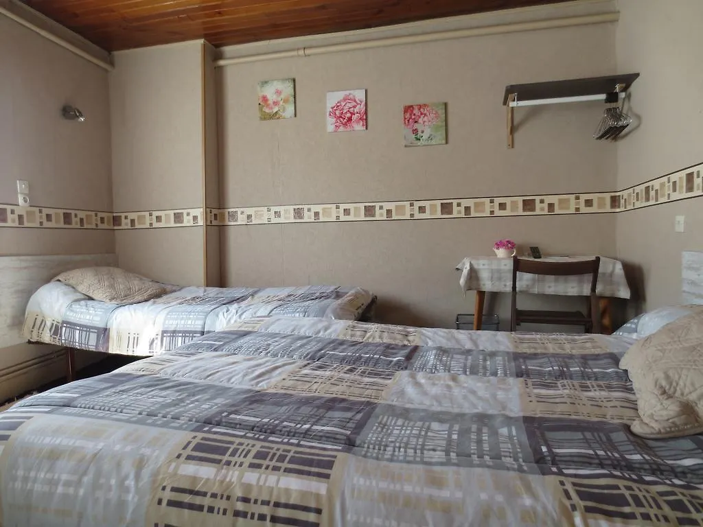 Hotel Les Deux Cols Sainte-Marie-de-Campan 2*,  Francia