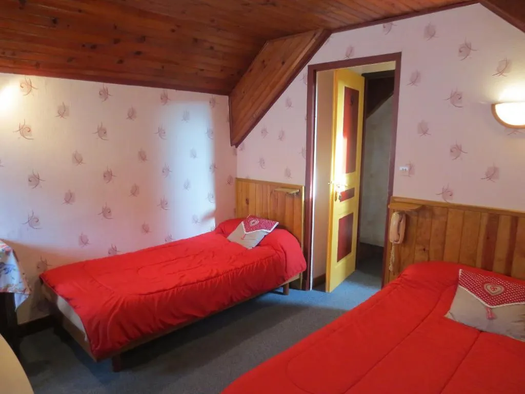 Hotel Les Deux Cols Sainte-Marie-de-Campan 2*,  France